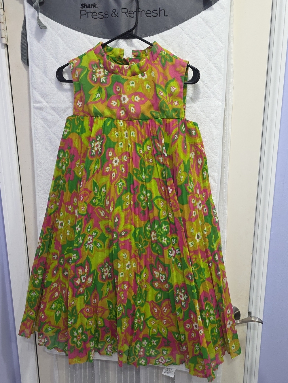 Sleeveless Floral Party Dress for Girls in Green and Pink